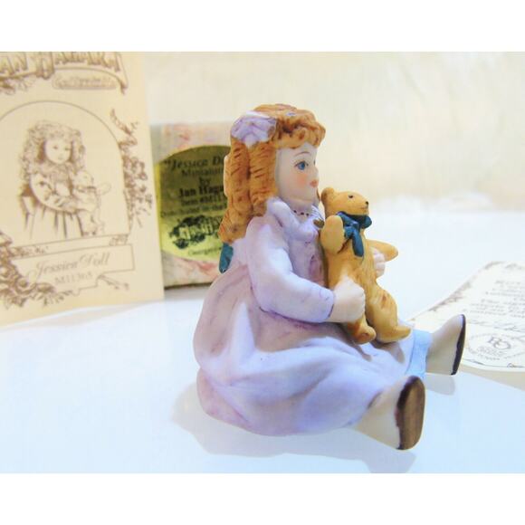 NEW Jan Hagara JESSICA DOLL Miniature Porcelain FIGURINE Holding Teddy Bear BOX - Picture 3 of 6